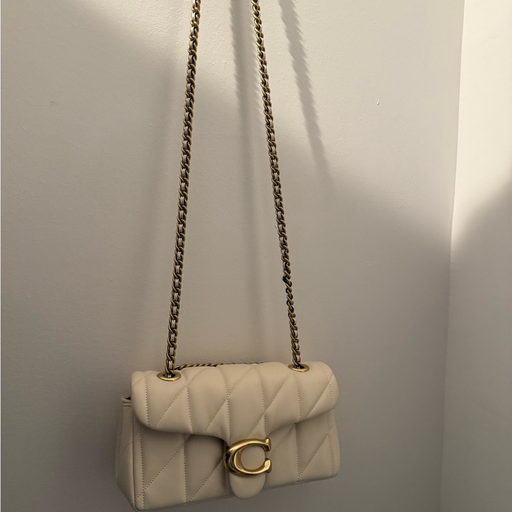 Brand new Coach Tabby Shoulder Bag 20 With Pillow Quilting
4.7
